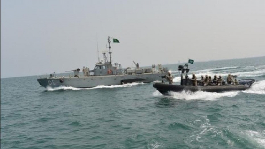 التحالف العربي: البحرية السعودية تفكك ألغاماً زرعها الحوثيون بالبحر الأحمر
