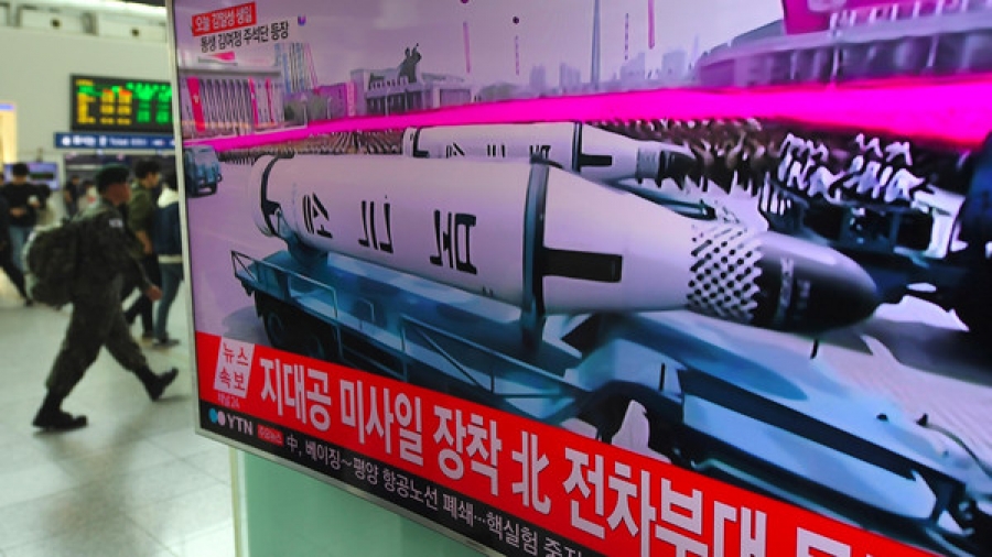 بيونغ يانغ تعرض صواريخ من طراز بوكوك سونغ 2 الباليستية التي تطلق من غواصات