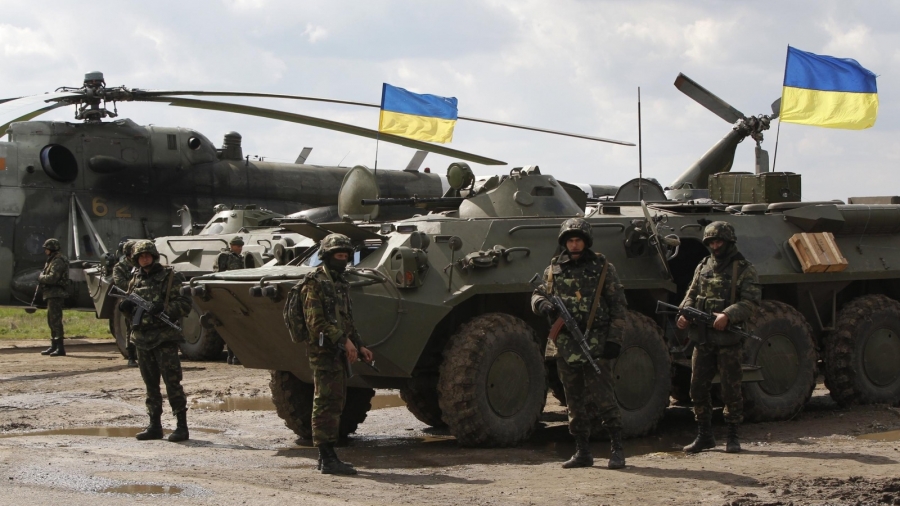 الجيش الأوكراني ينتقل إلى معايير الناتو بحلول عام 2020