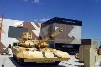 روسيا تعرض دبابة &quot;تي-72&quot; المحدّثة في معرض&quot;كادكس2016 &quot;بكازاخستان