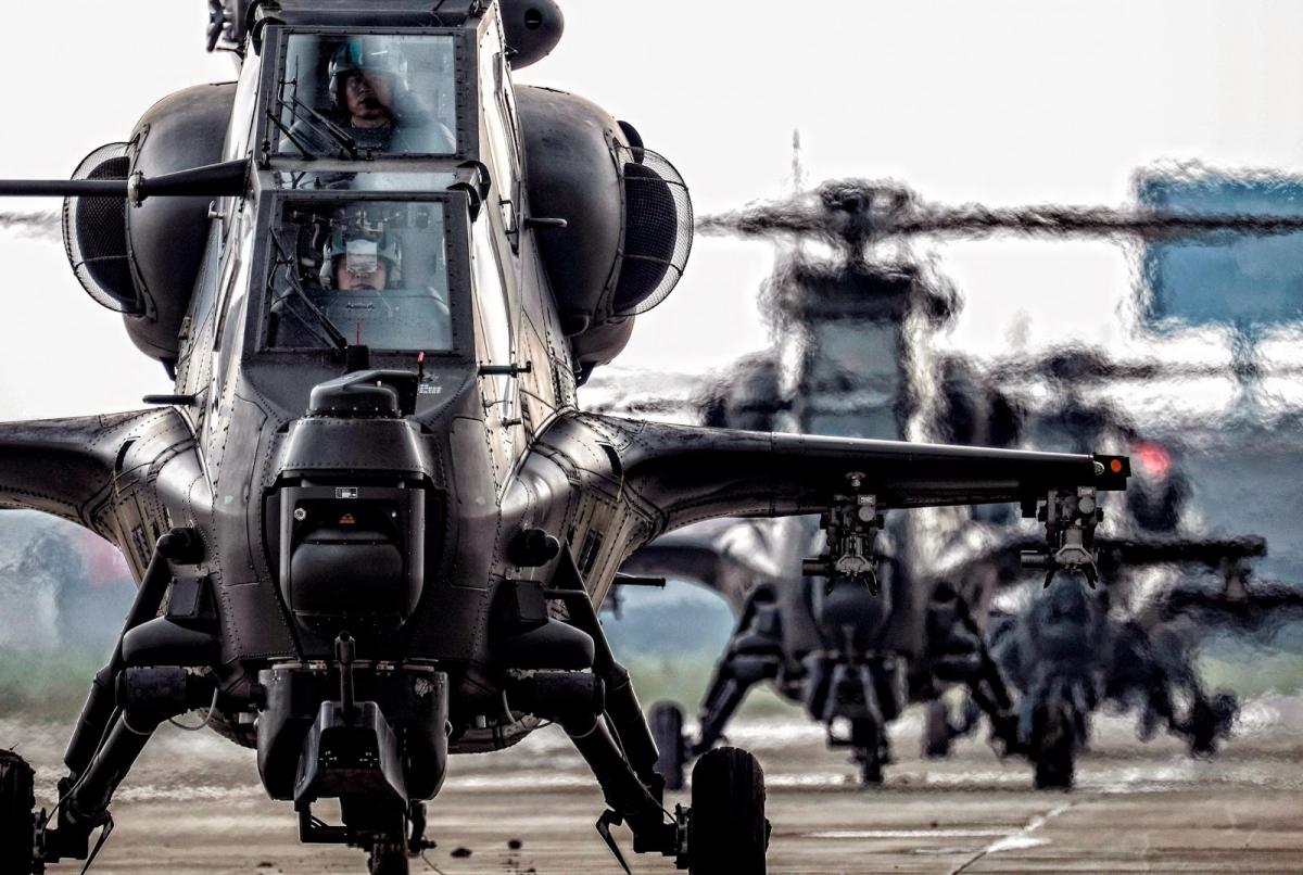 اضغط على الصورة لعرض أكبر.&nbsp;

الإسم:	The%2BPeople%27s%2BRepublic%2Bof%2BChina%2B%2Banti-tank%2Band%2Bair%2Bto%2Bair%2BAttack%2Bhelicopter%2B2.jpg&nbsp;
مشاهدات:	193&nbsp;
الحجم:	144.3 كيلوبايت&nbsp;
الهوية:	493179